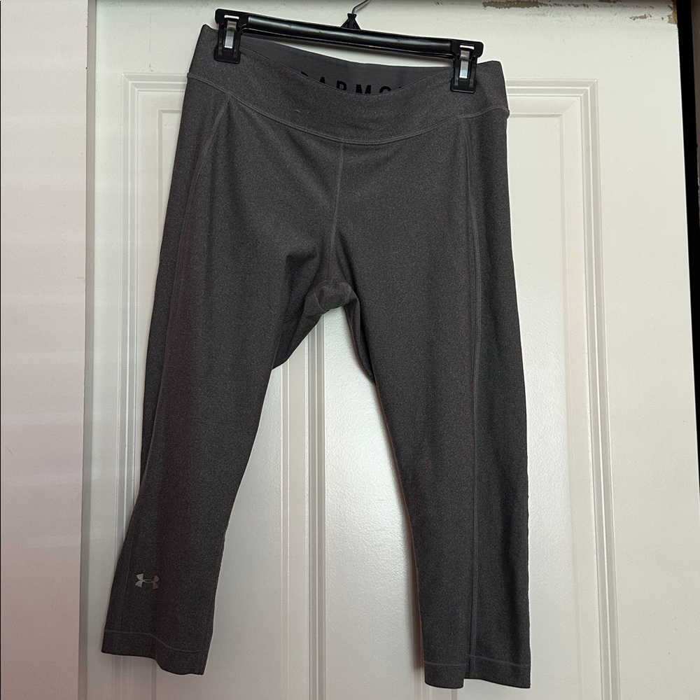 Under Armour Charcoal Capri Leggings
